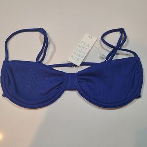 NWT Frankies Bikinis Blue Bikini Top in Size Medium